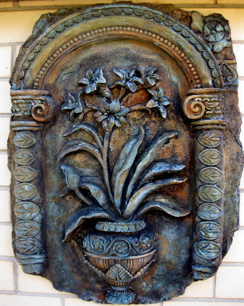 Plaque - Grecian Floral Large Verdi Rust - Click Image to Close